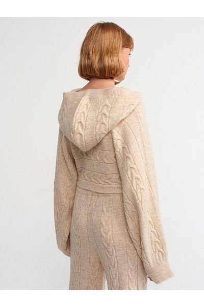 Dilvin 10459 Pulover crop tricotat de păr, cu glugă, cu mâneci kimono-bej