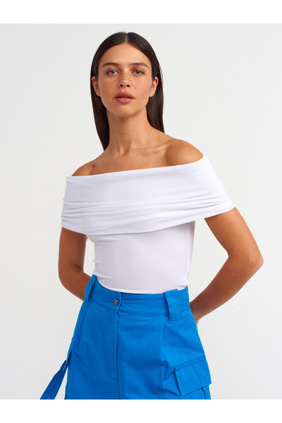 Dilvin 30851 Omuzları Düşük Bluz-Beyaz
