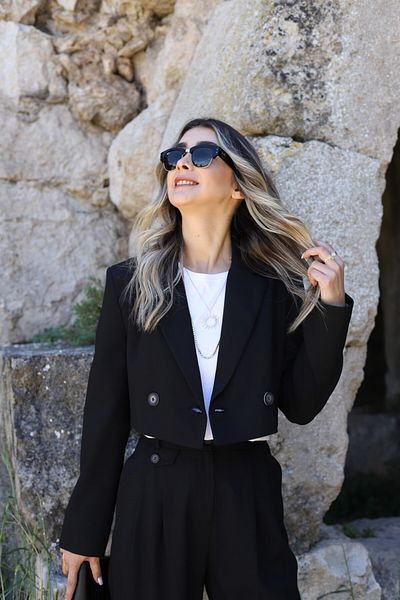 bytugcekaya Λινό Κοντό Μπουφάν - Μαύρο, με Κουμπιά