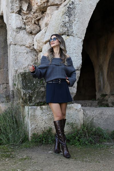 bytugcekaya Pulover de mărime standard cu guler din dantelă afumată