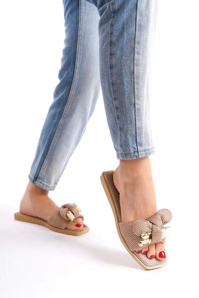 Moda Değirmeni Χρυσές γυναικείες παντόφλες κορδέλας