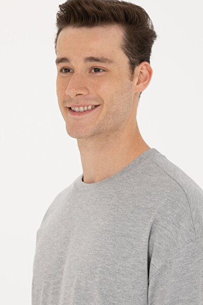 U.S. Polo Assn. Ανδρικό μπλουζάκι με μακριά λαιμόκοψη σε γκρι μελανζέ Comfort 50265229 -VR086