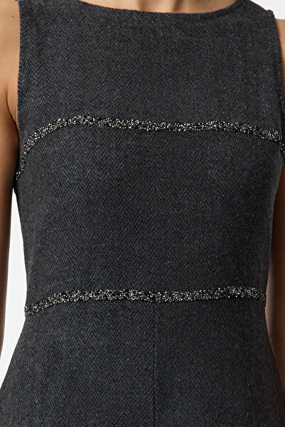 Trendyol Collection Dlouhý zimní overal s antracitovým pruhem TWOAW25TU00019