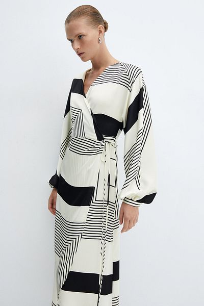 MANGO 57065964 Sukienka