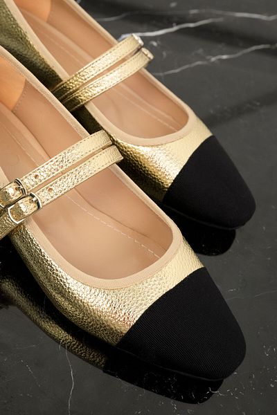 SOHO 19673 Model Gold-Black Women's Ballerinas