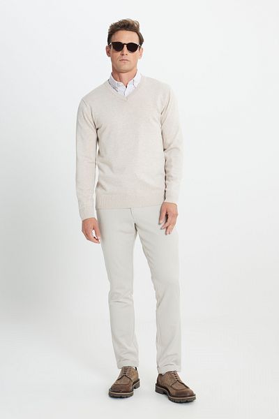 ALTINYILDIZ CLASSICS Beige Melange Strickpullover für Herren mit normaler Passform und V-Ausschnitt