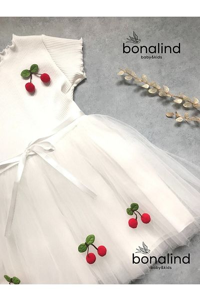 bonalind Lillia Παιδικό φόρεμα με ραβδώσεις στο επάνω μέρος και υφασμάτινο κάτω μέρος με επένδυση από λευκό τούλι κεράσι