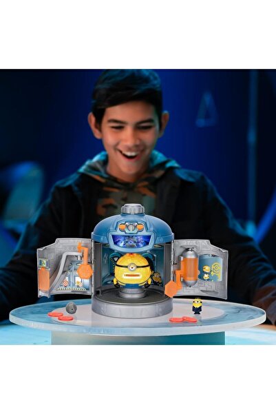 Cici Oyuncak Minions Despicable Me 4 Mega Transformation Chamber Jerry Dönüşen