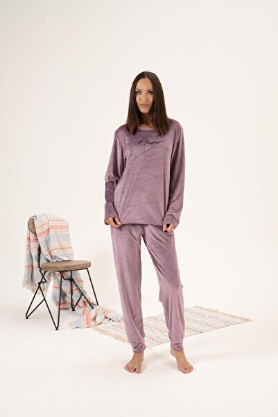 Estiva Amour Velvet Winter Women's Pajamas Set