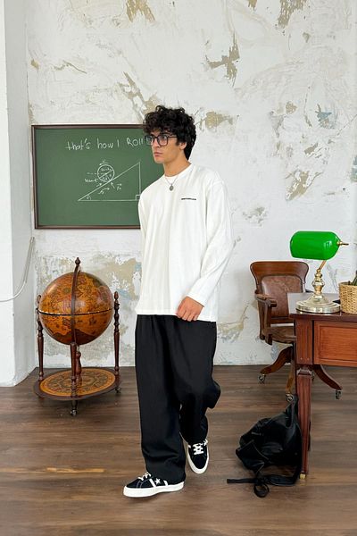 Flaw Wear 3D Minimalist Printed White Long Sleeve T-Shirt