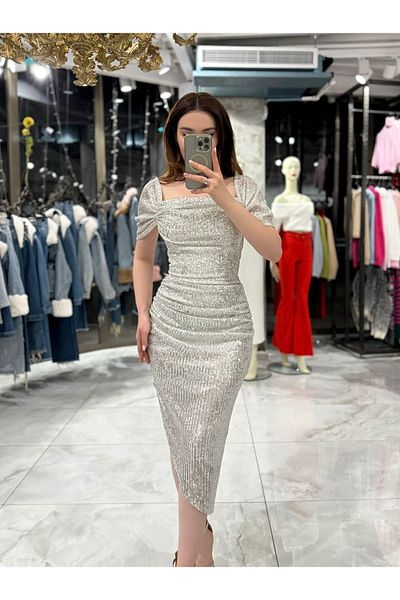 missswans فستان Liana Degaje بياقة متوسطة الطول - فضي