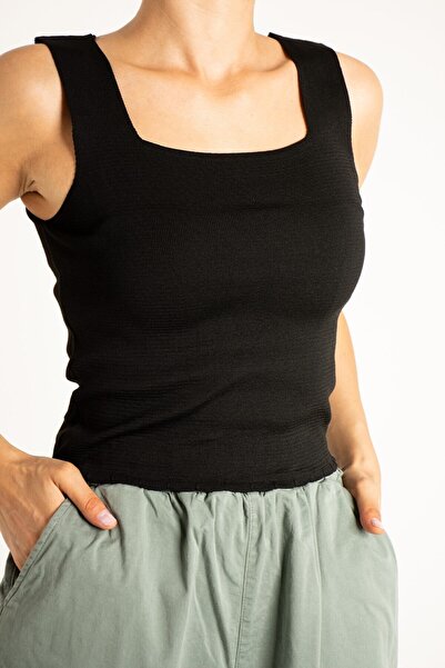 Genel Markalar Arvila Kadın Kolsuz Crop Kalın Askılı Atlet Ince Yazlık Kare Y...