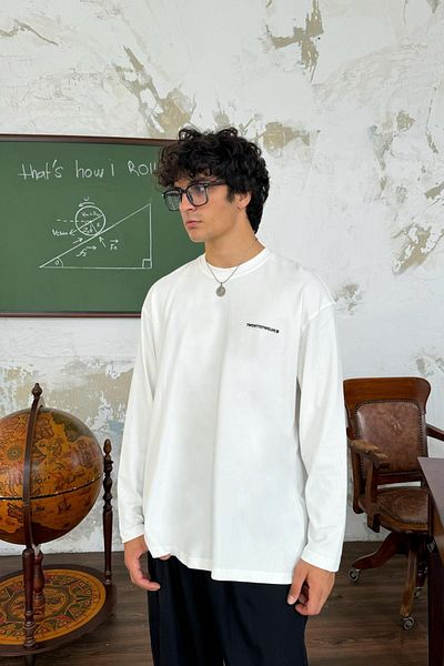 Flaw Wear 3D Minimalist Printed White Long Sleeve T-Shirt
