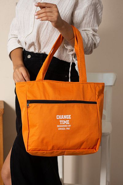 YUKES Women's Shoulder Bag with Zipper Detail