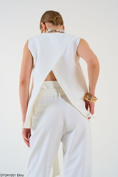 no 39 company Екрю V-подібний комір, асиметричний крій, дизайнерський жилет - деталі на спині, одна кнопка