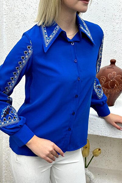 TRND Сорочка з вишитим коміром