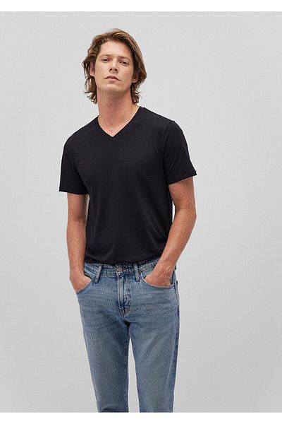 Mavi Schwarzes Stretch-Basic-T-Shirt mit V-Ausschnitt - Taillierter Schnitt061748-900