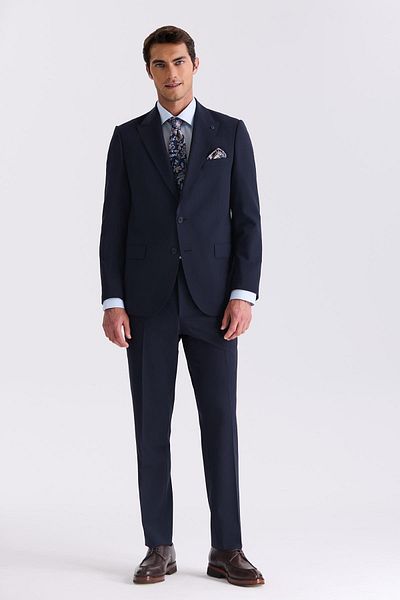 Jakamen Navy Blue Classic Fit Pointed Collar Wool Suit