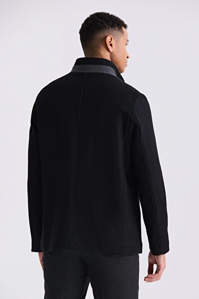 Jakamen Μαύρο μάλλινο αθλητικό παλτό με κανονική εφαρμογή
