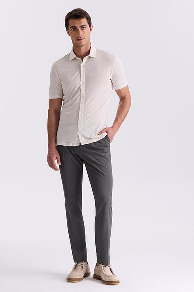 Jakamen Μπεζ Slim Fit πουκάμισο με γιακά T-Shirt