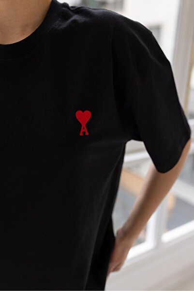 Askı Nişantaşı Black Heart Embroidery Detailed Oversize T-shirt