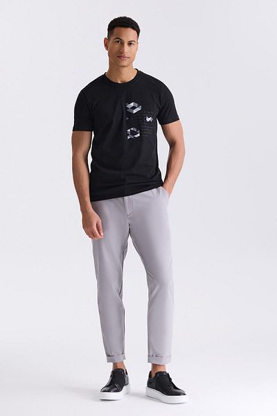 Jakamen Μαύρο Slim Fit T-shirt με στρογγυλή λαιμόκοψη