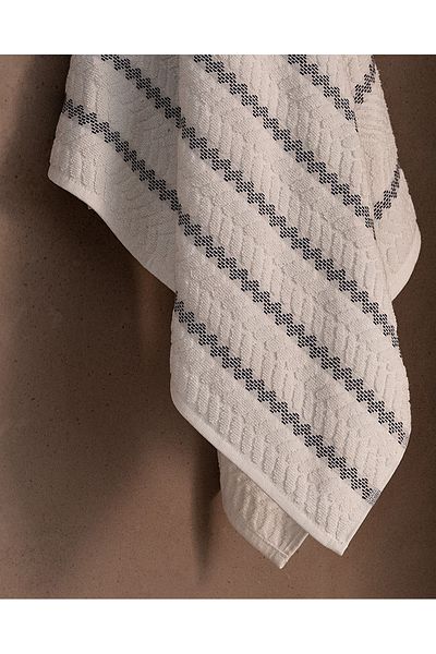 Madame Coco Simone Bath Towel