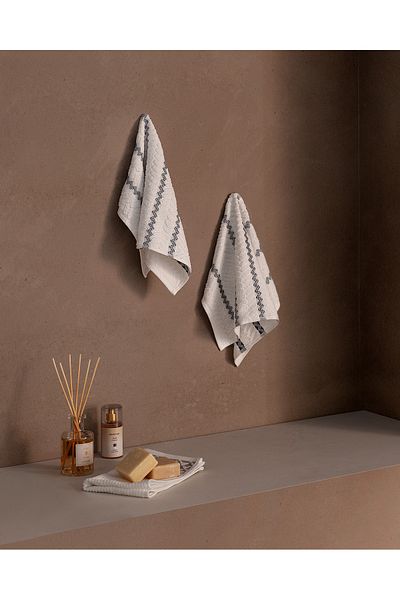 Madame Coco Simone Set of 2 Hand Towels