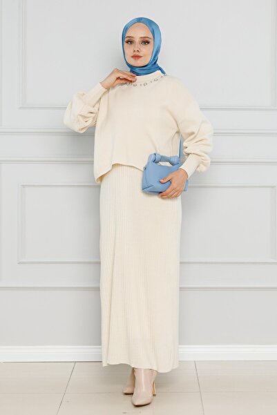 Sevitli طقم تريكو مزدوج باللون البيج - بياقة لؤلؤية وجيلي