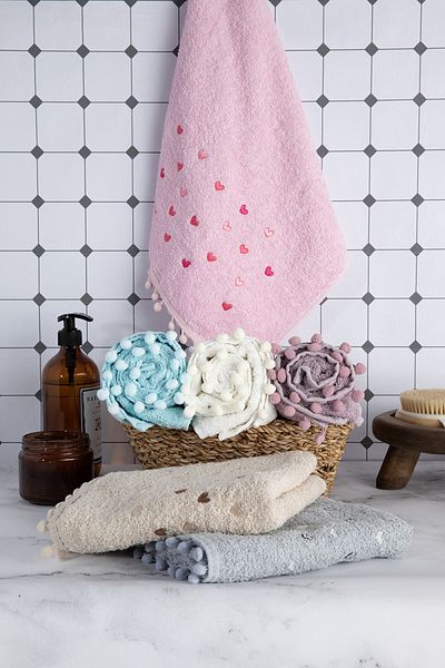 FAVORA Yoncagül Pompom Set of 6 Hand and Face Towels - Assortment