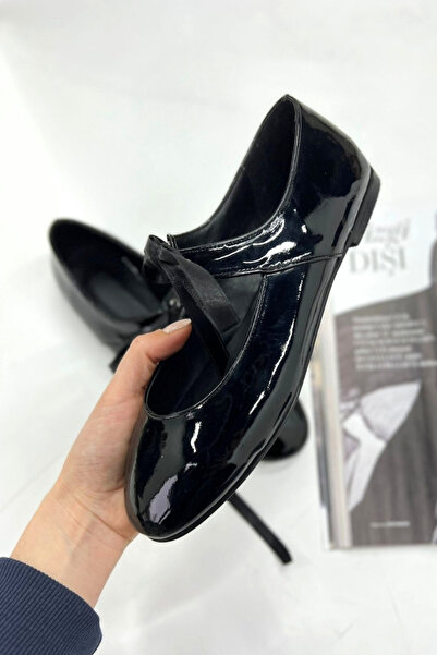 inizio Black Patent Leather Lace-Up Ballerina P9001 Shoes