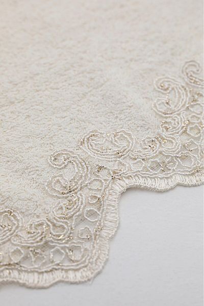 FAVORA Milan French Lace Dowry Νυφικό Σετ Μπουρνούζι - Κρέμα