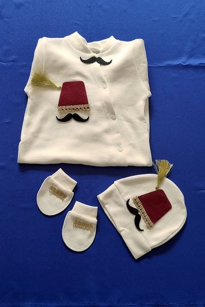 Trade Bazaar Petite Pompom Baby Baby Boy Jumpsuit Set/Hospital Exit with Mesh and Mustache