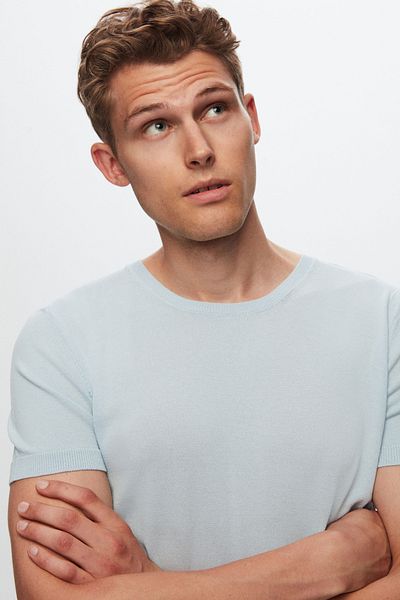 Twn Tricou albastru tricotat din raion slim fit