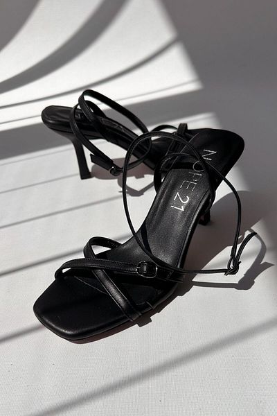 nope21shoess Black Genuine Leather - Pretty Heeled Shoes