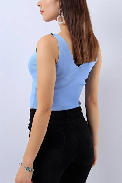 Trade Bazaar Women's Ladder Collar Crop Knitwear Blouse