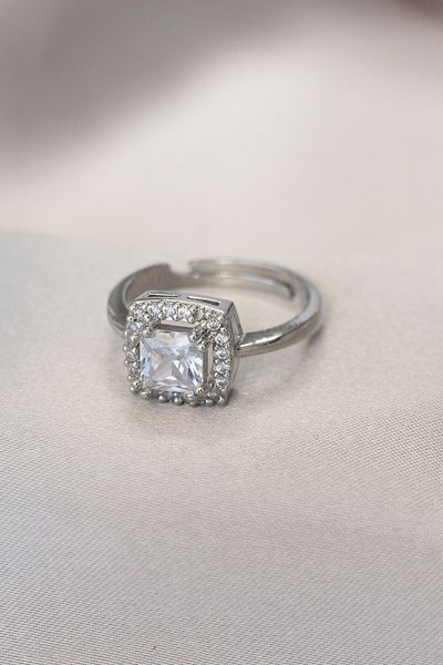 Moka Shopin Mokashopin Silver Color Baguette and Zircon Stone Square Ring