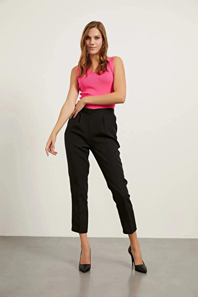 Trade Bazaar Bluză tricotată crop cu guler înalt pentru femei