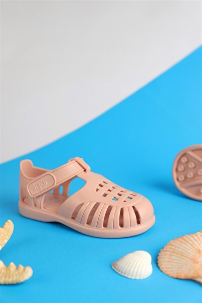 IGOR 19 - 29 Numărul Tobby Solid Nude Sandal este numărul 19 - 29.