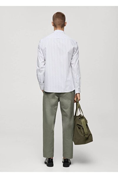 MANGO Man Regular kesim çizgili pamuklu gömlek