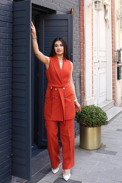 LOVELF Belted Gold Vest Set