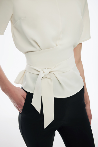 Perspective Elonias Beige Colored Crew Neck Zero Sleeve Women's Blouse - Regular Fit