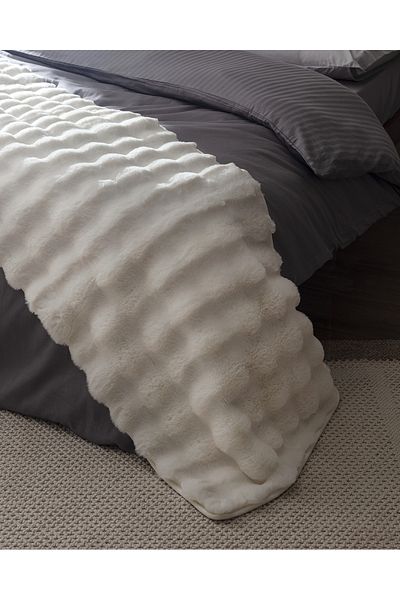 Madame Coco Wissale Bed End Runner