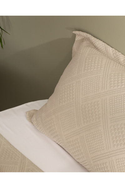 Madame Coco Beige Triangle Double Bedspread