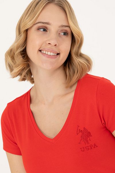U.S. Polo Assn. Tricou roșu de bază cu decolteu în V pentru femei 50263976 -VR030
