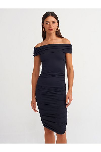 Dilvin 91153 Rochie neagră cu umăr deschis