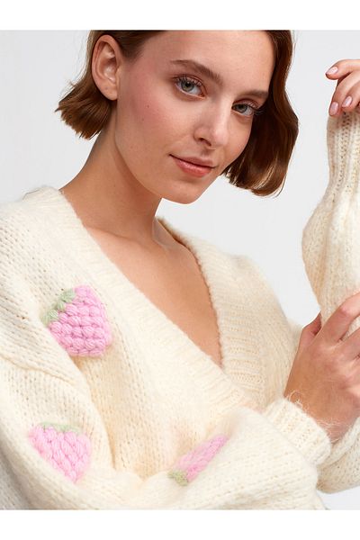 Dilvin 60185 V-Neck Strawberry Embroidered Balloon Sleeve Knitwear Cardigan-ecru