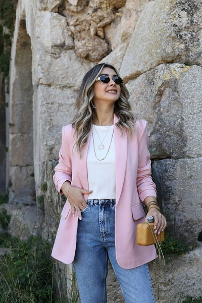 bytugcekaya Blazer de culoare pudra - cu mânecă deschisă și detaliu cu șnur