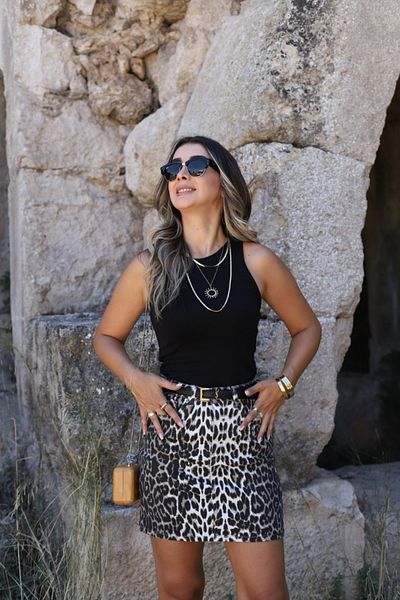 bytugcekaya Μακρύ μαύρο λαιμόκοψη Crop Top