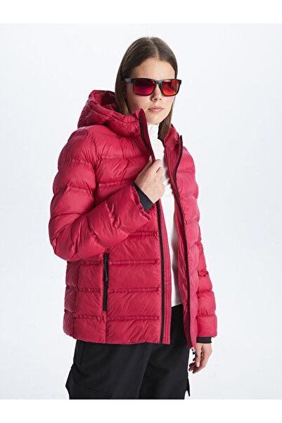 LC Waikiki LCW Active Kadın Kapüşonlu Düz Şişme Mont